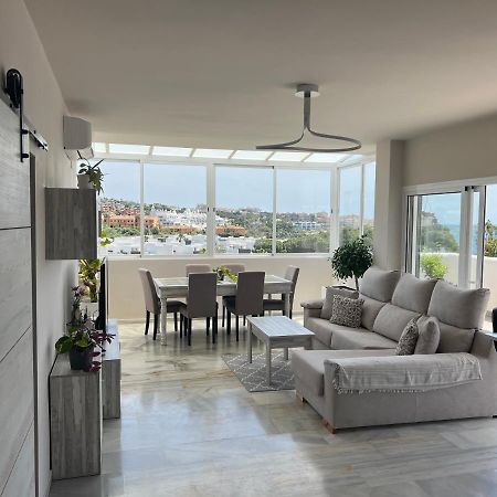 On The Beach - Penthouse On The Mediterranean Estepona Esterno foto