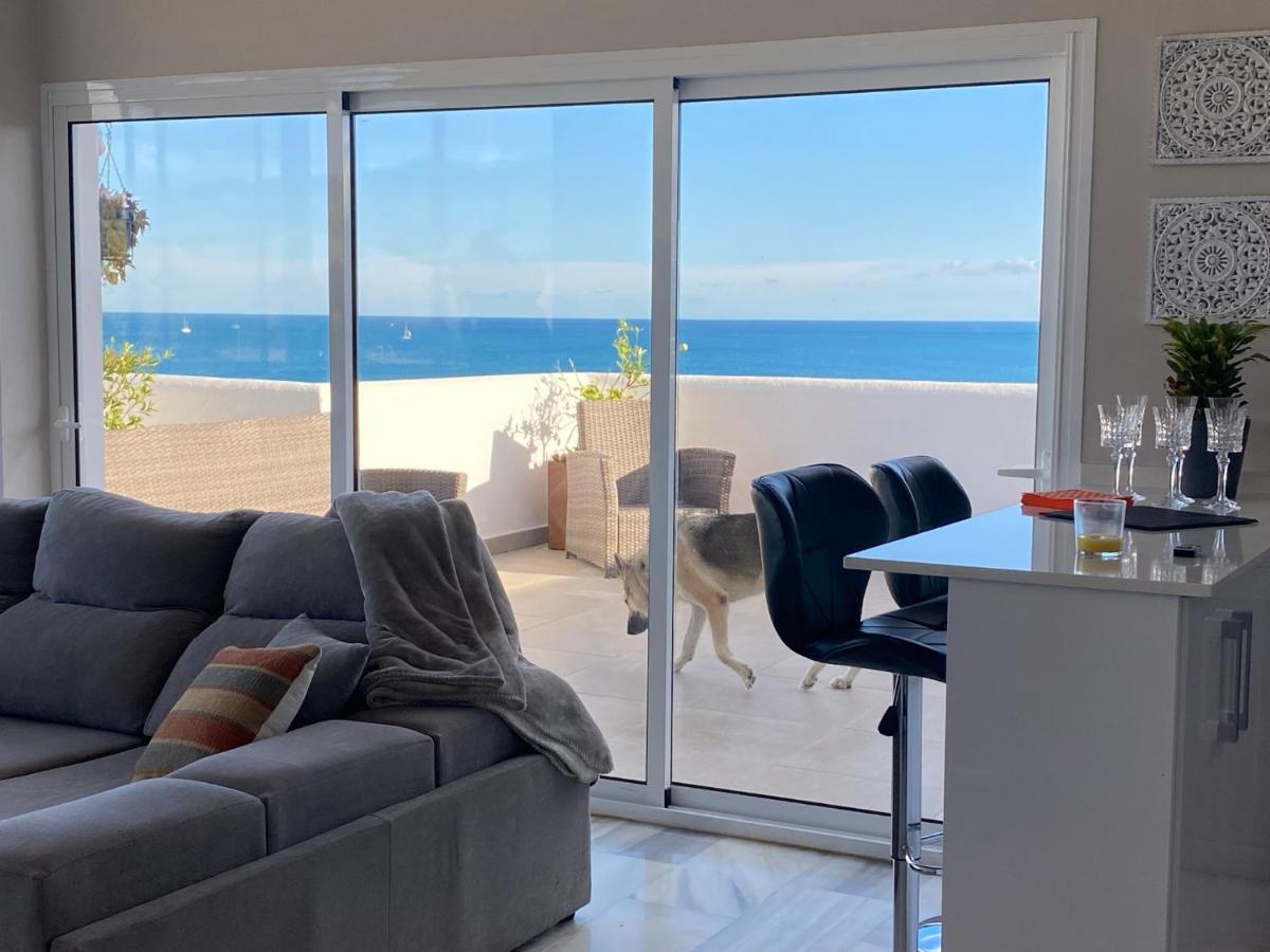 On The Beach - Penthouse On The Mediterranean Estepona Esterno foto
