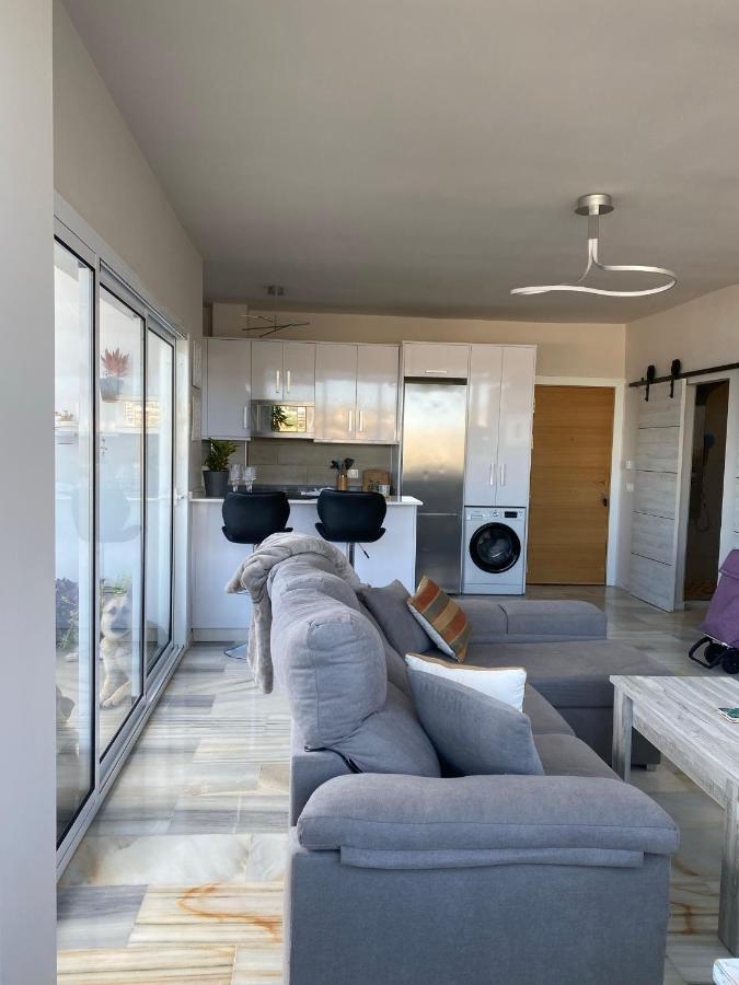 On The Beach - Penthouse On The Mediterranean Estepona Esterno foto