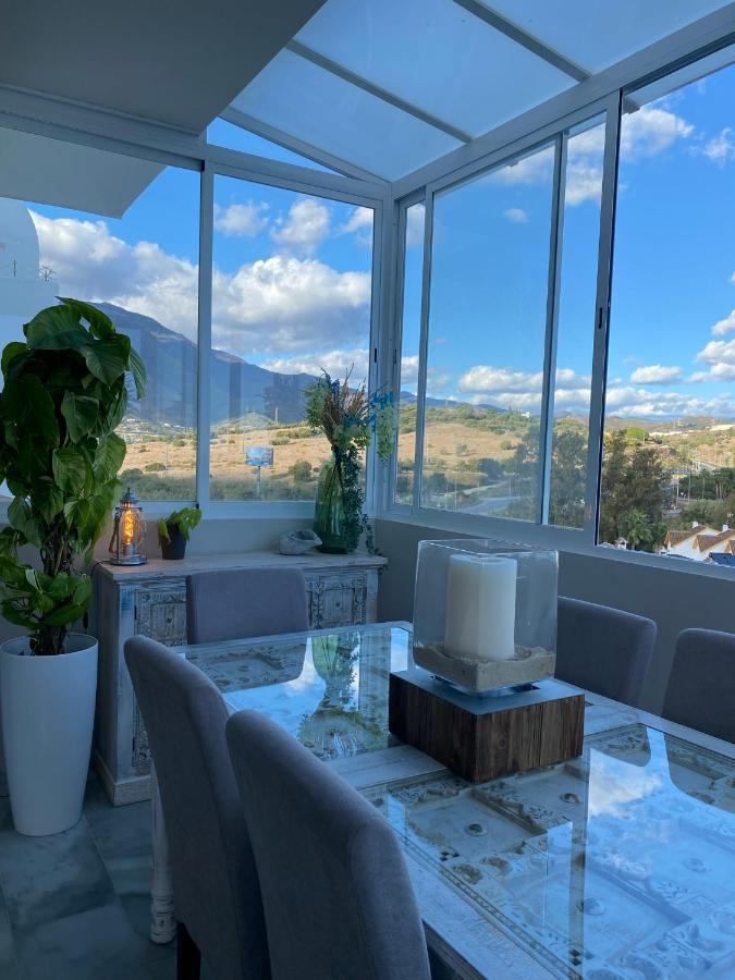 On The Beach - Penthouse On The Mediterranean Estepona Esterno foto
