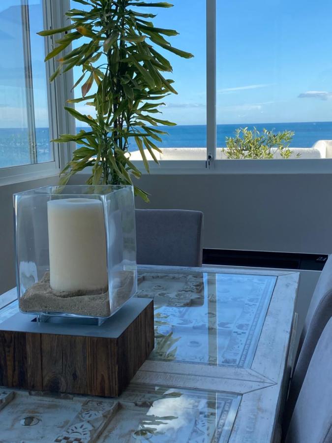 On The Beach - Penthouse On The Mediterranean Estepona Esterno foto
