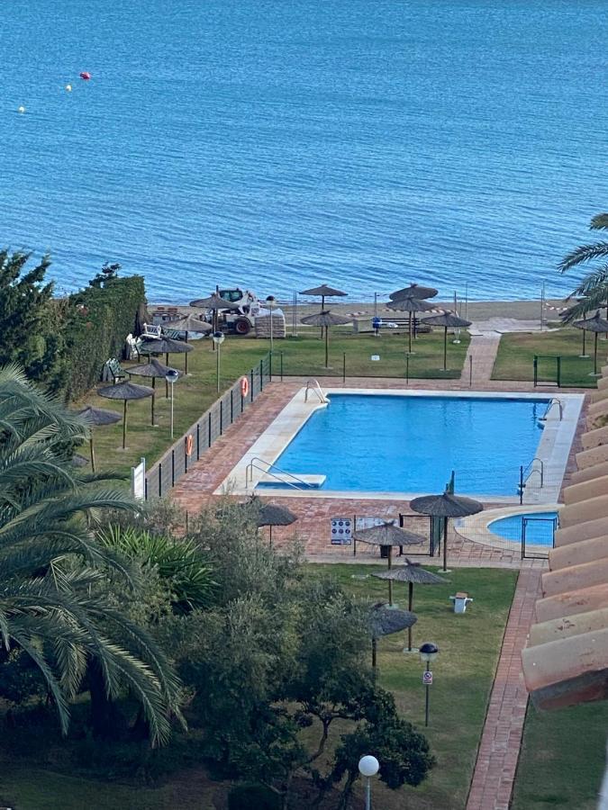 On The Beach - Penthouse On The Mediterranean Estepona Esterno foto
