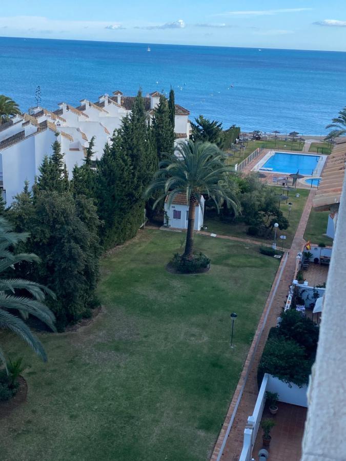 On The Beach - Penthouse On The Mediterranean Estepona Esterno foto