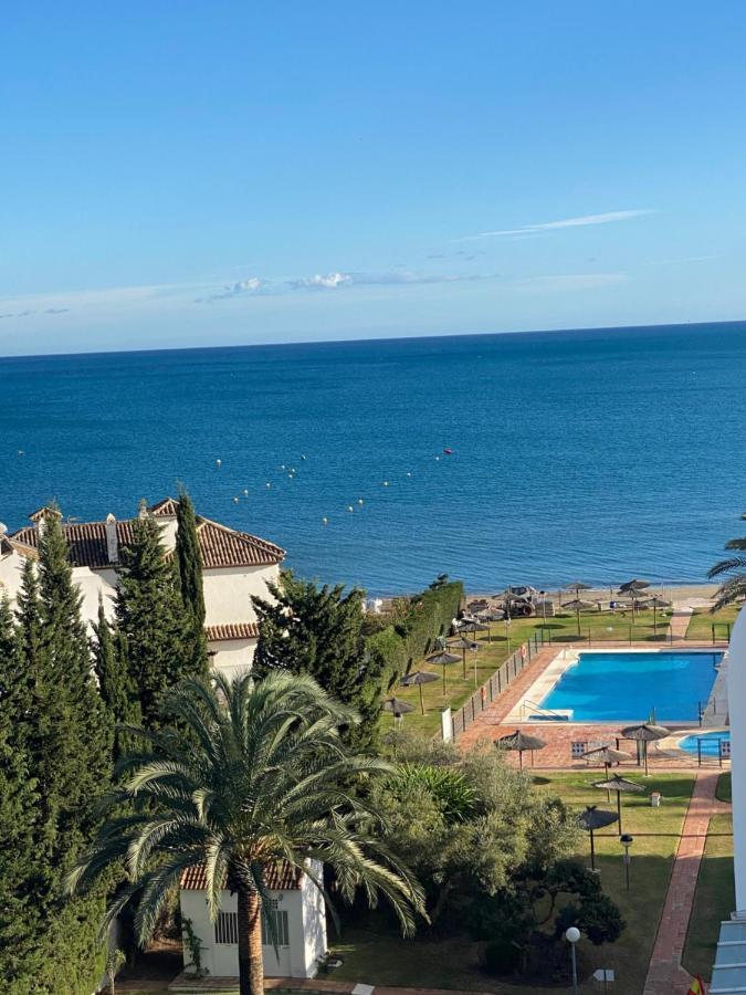 On The Beach - Penthouse On The Mediterranean Estepona Esterno foto
