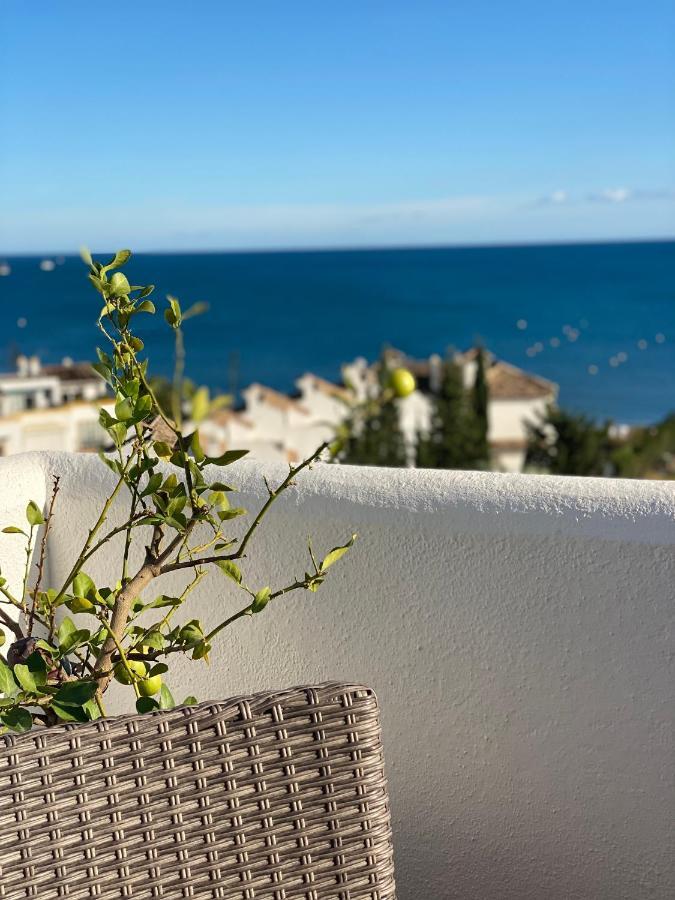 On The Beach - Penthouse On The Mediterranean Estepona Esterno foto