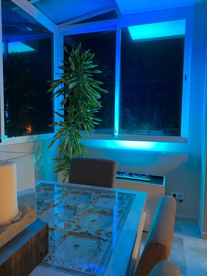 On The Beach - Penthouse On The Mediterranean Estepona Esterno foto