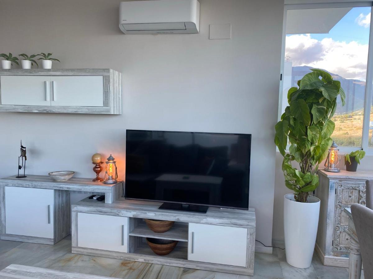 On The Beach - Penthouse On The Mediterranean Estepona Esterno foto